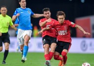 包含成都蓉城迎法国杯关键赛，今晚调整名单，引发热议，更衣室氛围转暖的词条-9game