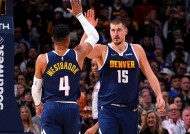 巴黎强势横扫约基奇晋级半决赛，状态火热！的简单介绍-九游娱乐线上